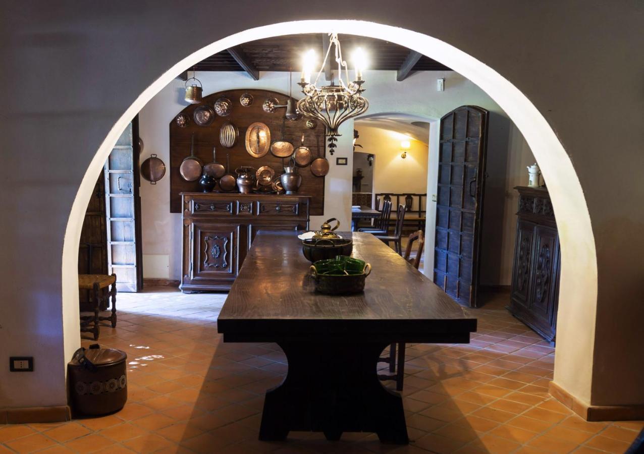 Palazzo Sismonda Acomodação com café da manhã Corneliano d'Alba Exterior foto